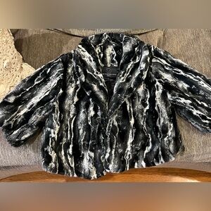 Faux Fur jacket Size S Metropark